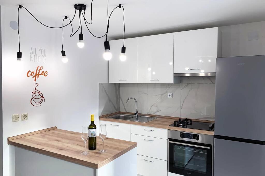 New Apartment Ema I كرك المظهر الخارجي الصورة
